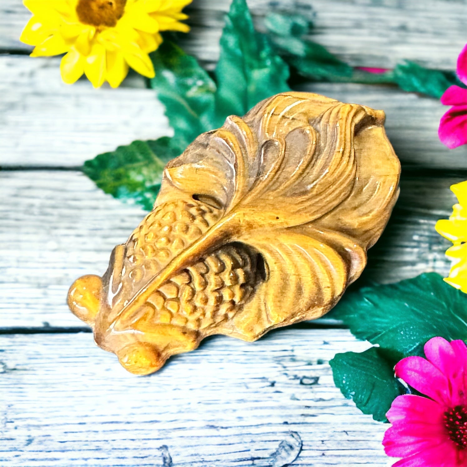 Fish crystal carving