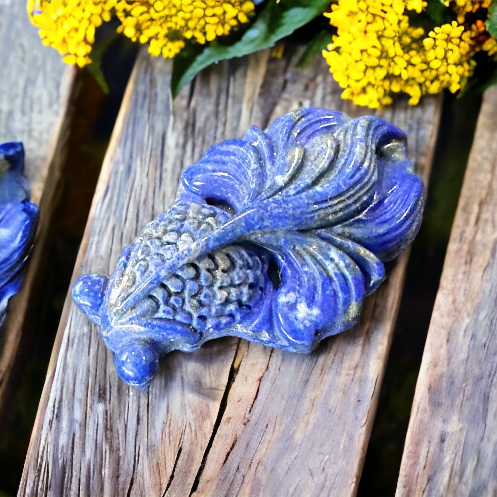 Fish crystal carving