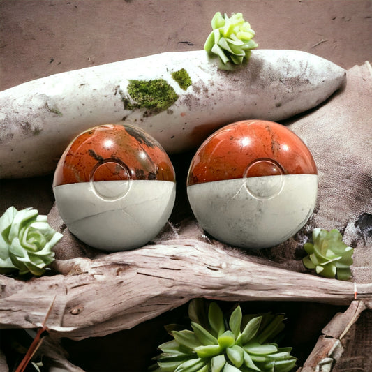 Pokémon small pokeball crystal