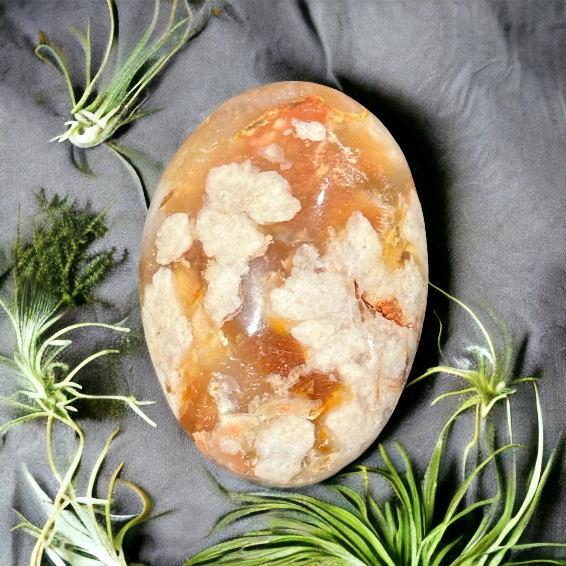 Crystal palm stone