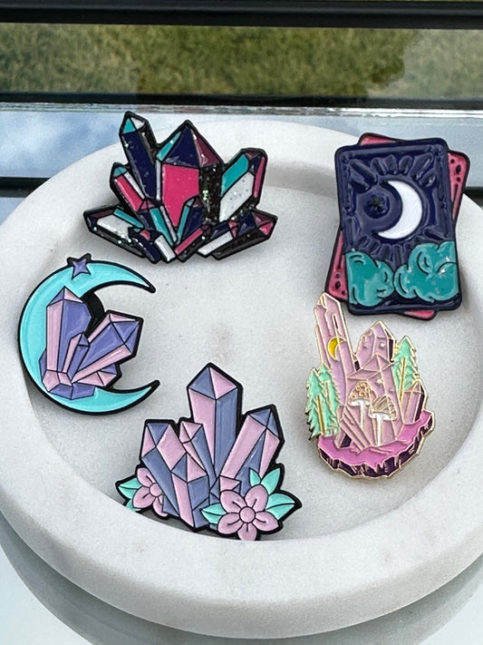 Crystal Badge / brooch