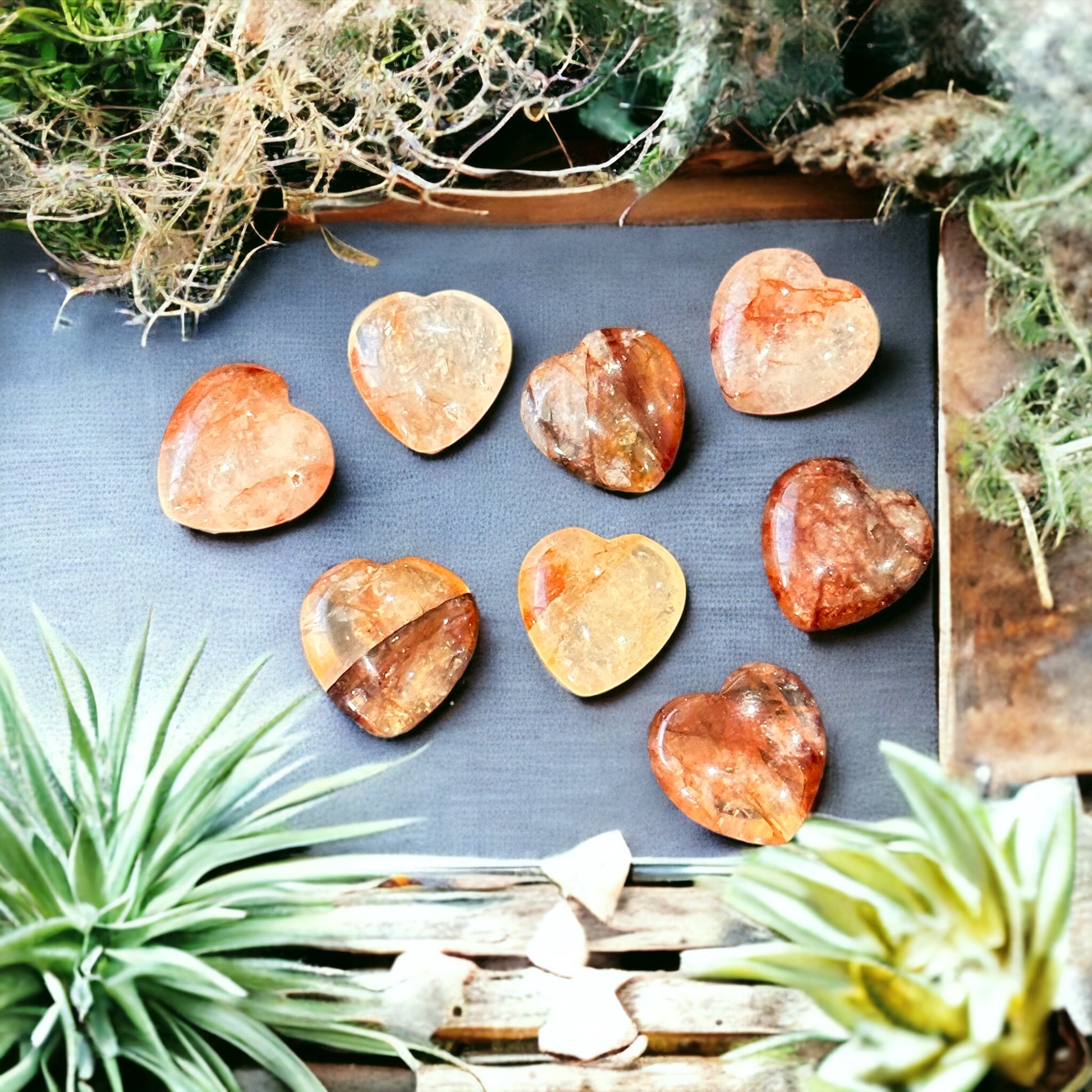 Fire quartz mini heart crystal carving