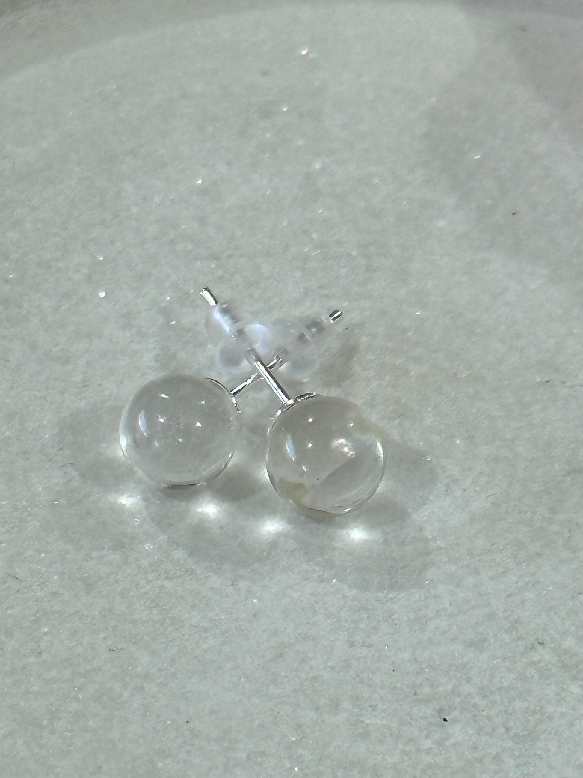 Crystal stud earring