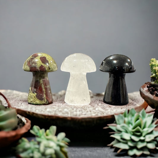 Crystal mushroom carving